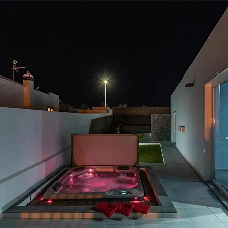 Villa Rossa - Now - Lh215 By Now Ltd Playa Blanca