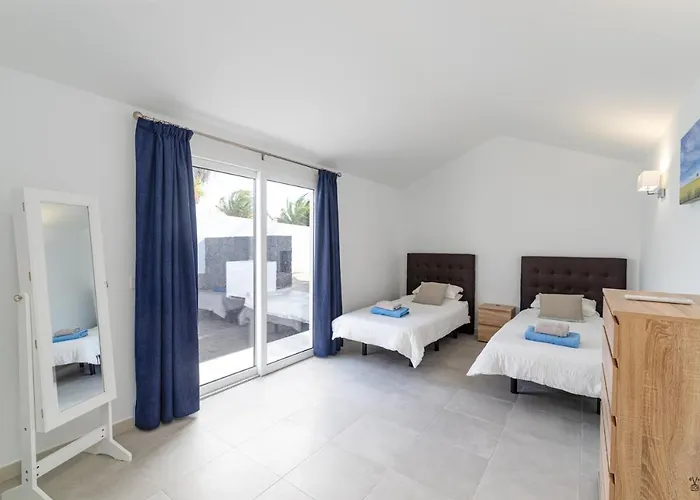 Rossa - Now - Lh215 By Now Ltd * Playa Blanca