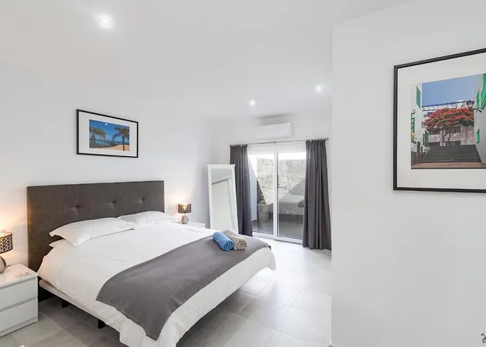 Rossa - Now - Lh215 By Now Ltd Villa *