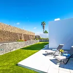Rossa - Now - Lh215 By Now Ltd * Playa Blanca (Lanzarote)