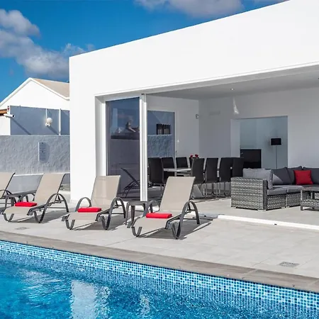 Rossa - Now - Lh215 By Now Ltd Playa Blanca (Lanzarote)