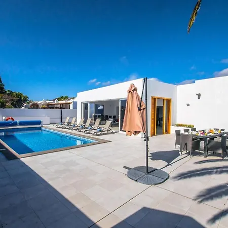 Rossa - Now - Lh215 By Now Ltd Villa