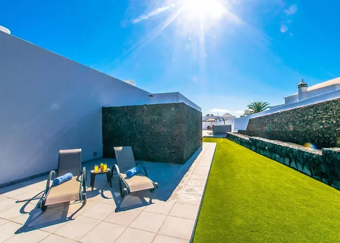 Rossa - Now - Lh215 By Now Ltd