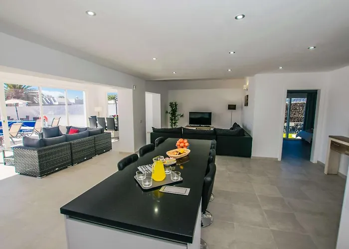 Rossa - Now - Lh215 By Now Ltd Villa Playa Blanca (Lanzarote)