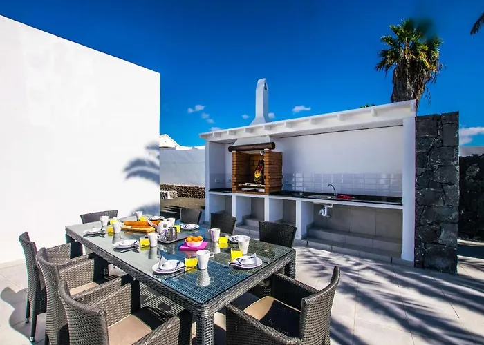 Rossa - Now - Lh215 By Now Ltd Villa Playa Blanca