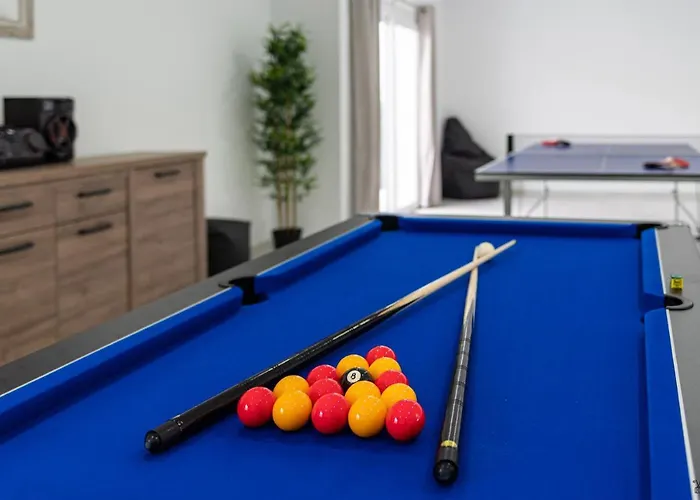 Rossa - Now - Lh215 By Now Ltd *