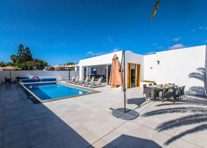 Rossa - Now - Lh215 By Now Ltd Villa