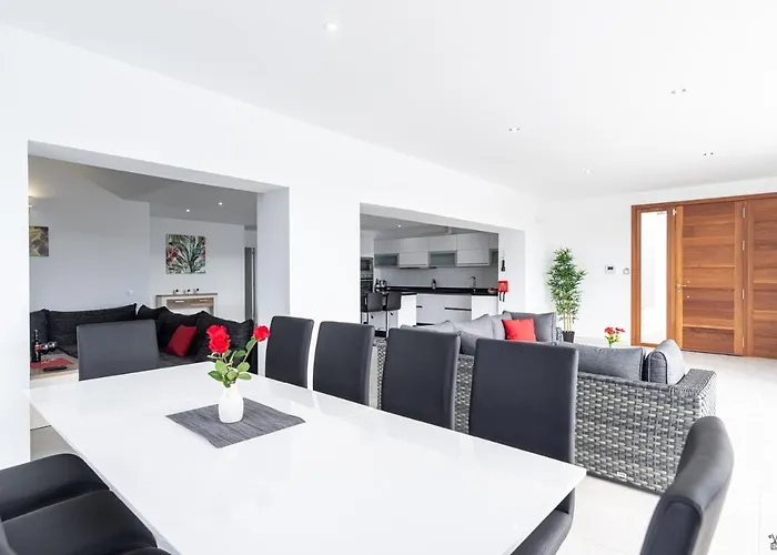 Rossa - Now - Lh215 By Now Ltd ヴィラ *