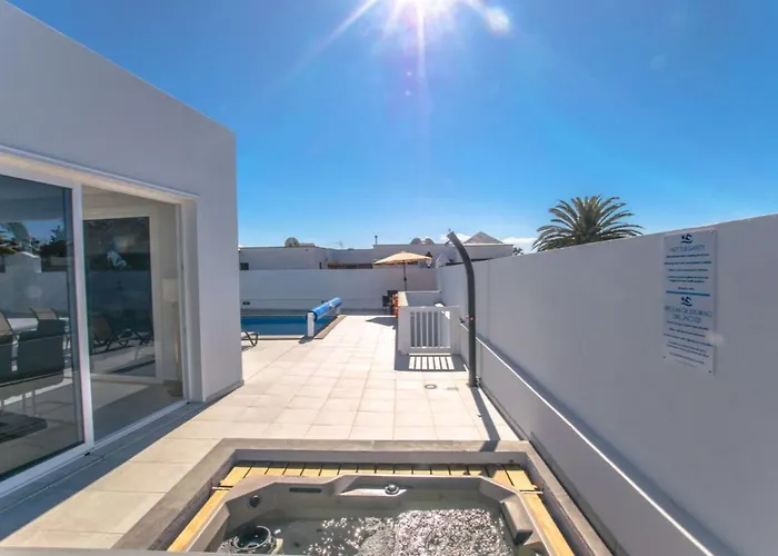 Rossa - Now - Lh215 By Now Ltd